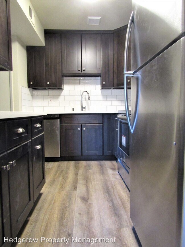 Foto del edificio - 108-150 Adobe Ln