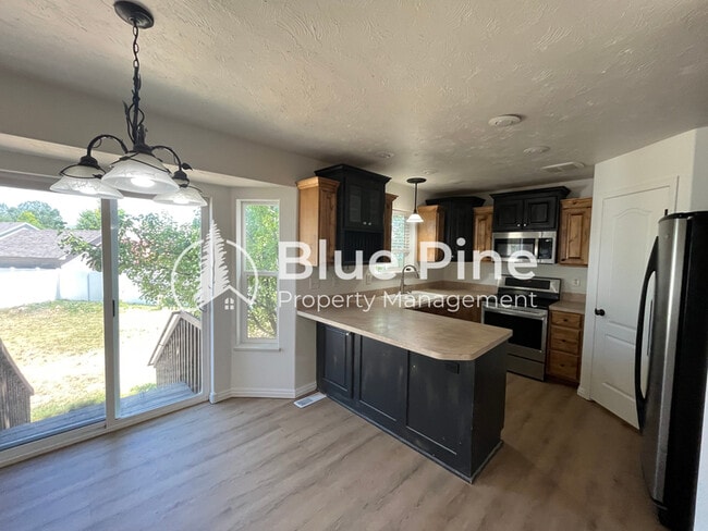Building Photo - 5231 Clearfield Ln