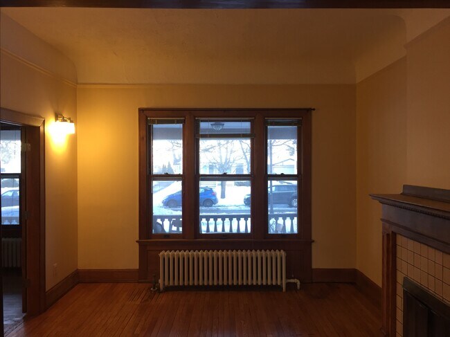 Building Photo - 147 Prospect Ave NE