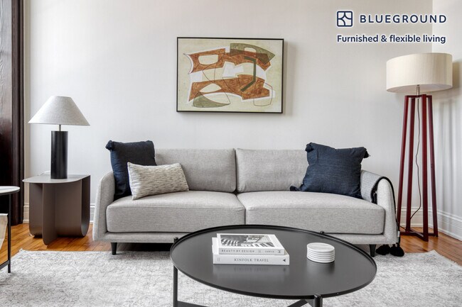 Foto del edificio - 739 N Ada St
