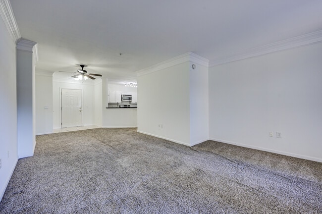 Building Photo - 3334 Peachtree Rd NE