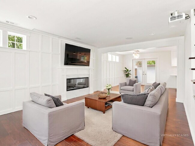 Building Photo - 4 Bedroom PLUS Above Garage Bonus Room in Bothell! Air Conditioned!