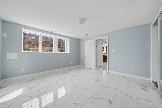 Foto del edificio - 635 E Lincoln Ave