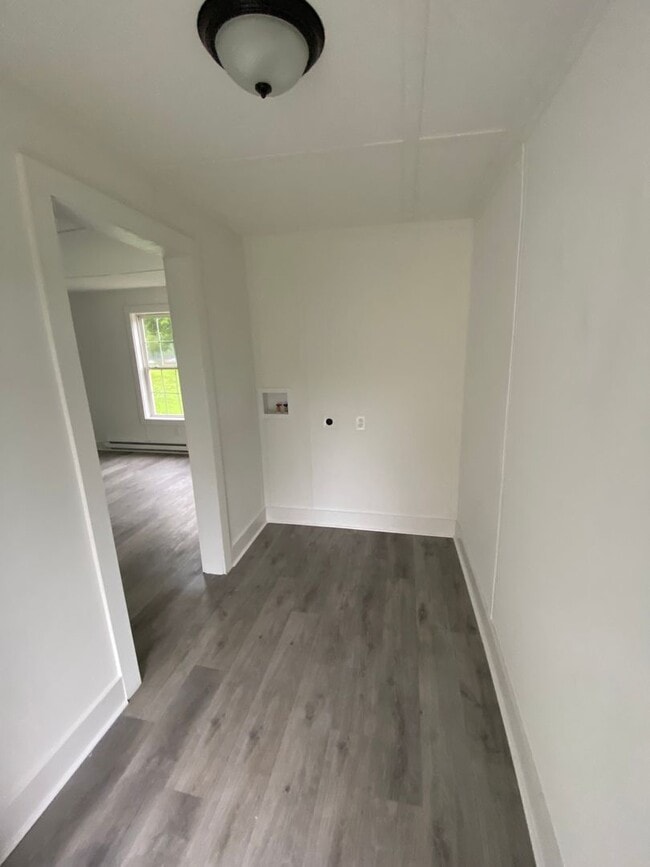 Building Photo - Newly remodeled home is located in Lancast...