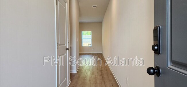 Building Photo - 336 Sinclair Ct