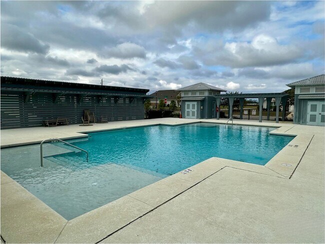 Building Photo - 1040 Hayward Lp