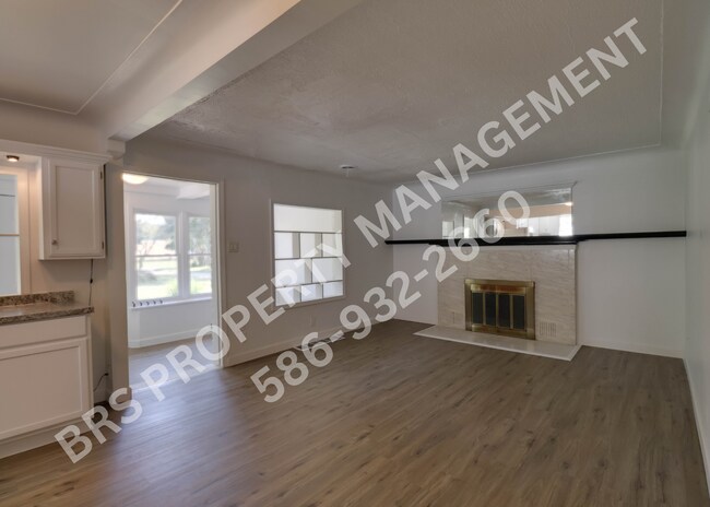 Foto del edificio - Remodeled Duplex 2 bedroom in Clinton Twp.