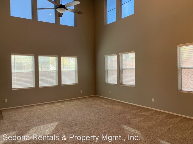 Foto del edificio - 3 br, 3 bath House - 579 Whistle Stop Rd.