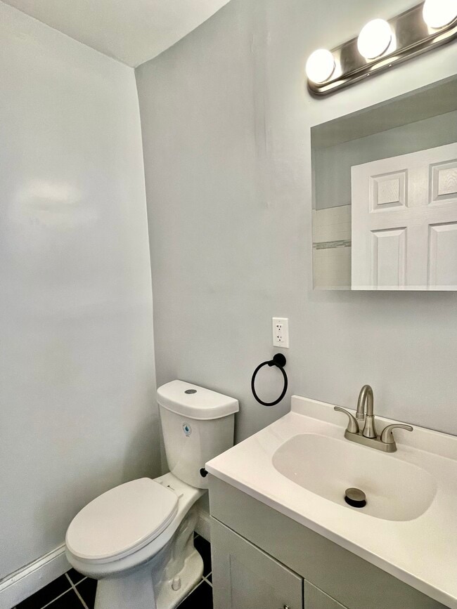 Unit 2 Bath - 3706 Dolfield Ave