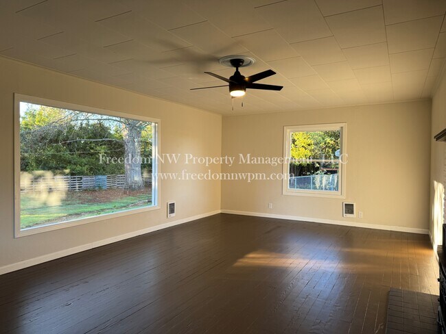 Foto del edificio - 3052 Jackson Hwy