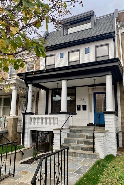 Front façade - 729 Otis Pl NW