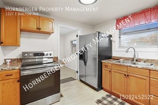 Foto del edificio - 1327 E Walton Ave