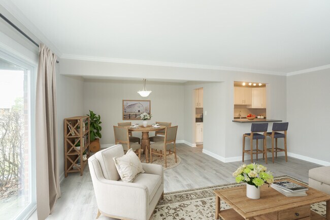 Foto del edificio - 4250 W Lake Ave