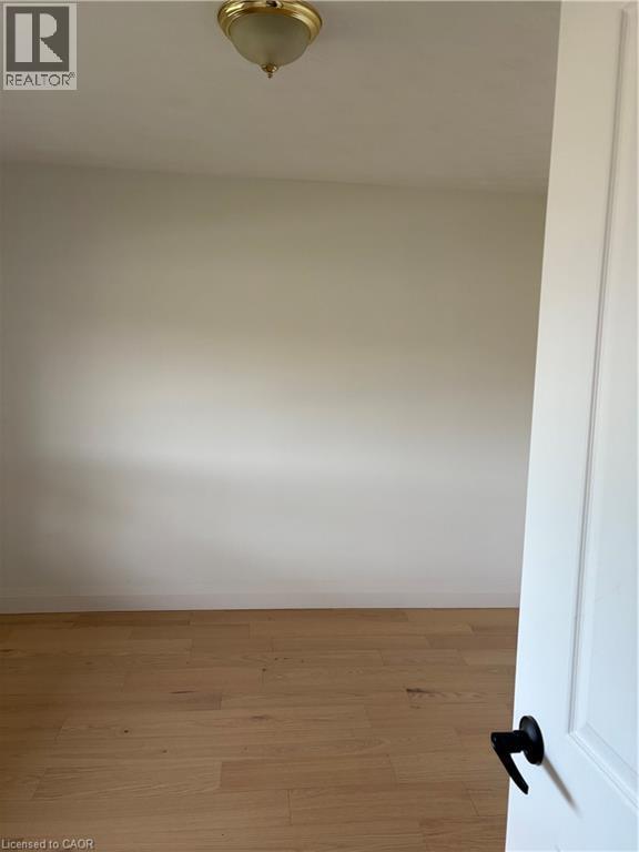 Building Photo - 13 Penny Ln