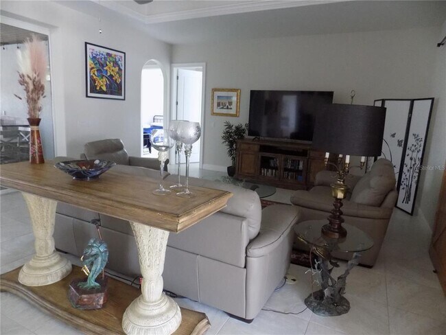 Foto del edificio - 329 Bayridge Pl