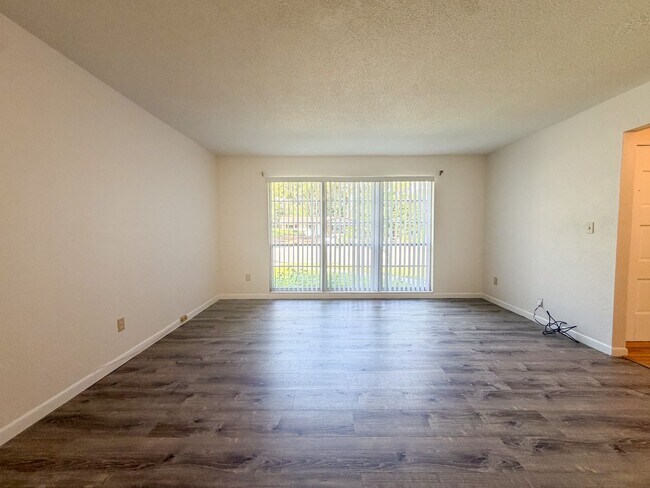 Building Photo - 5631 NW 29th St