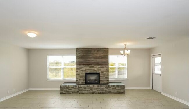 Building Photo - 9203 Savoy Sands