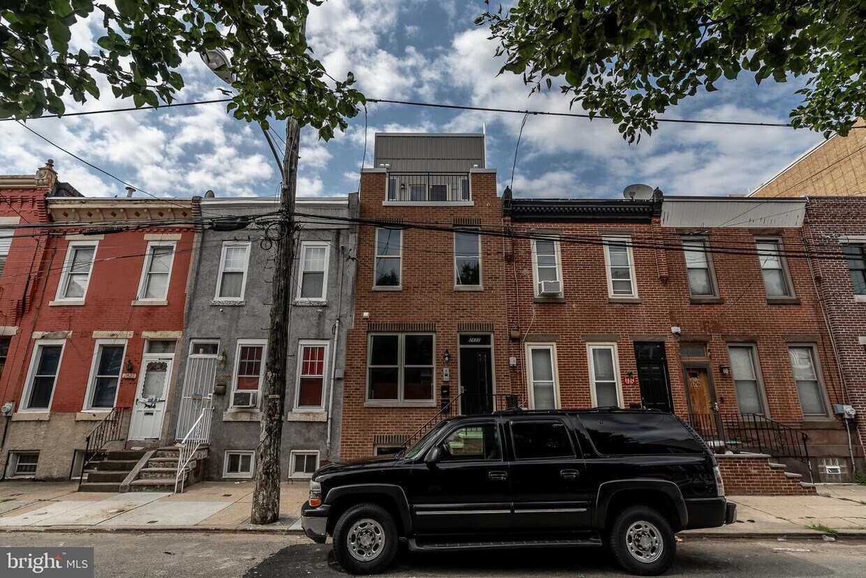 Primary Photo - 2622 Ellsworth St