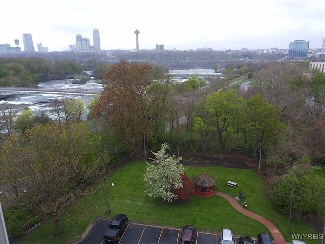 Foto del edificio - 151 Buffalo Ave