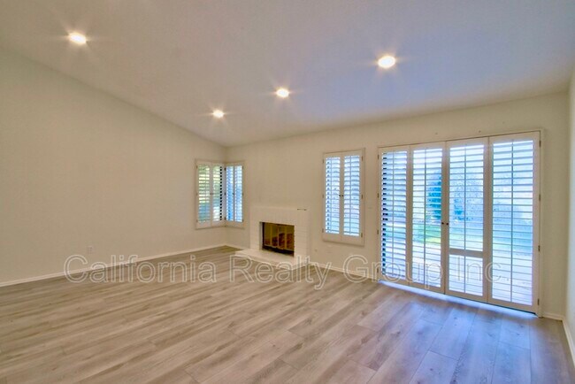 Building Photo - 4327 Los Padres Dr