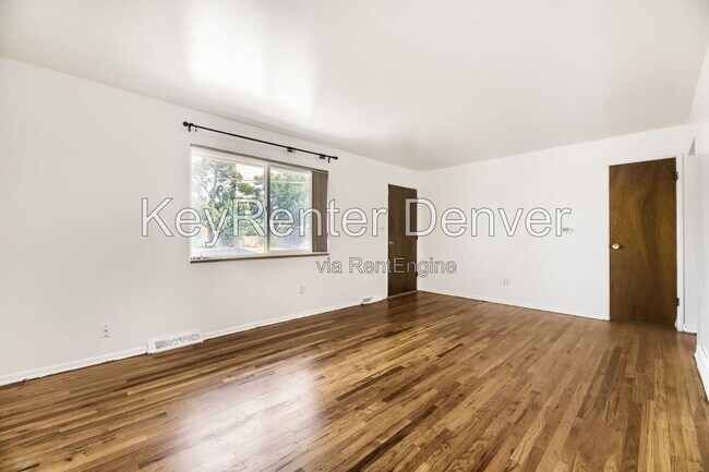 Foto del edificio - 4280 W Virginia Ave