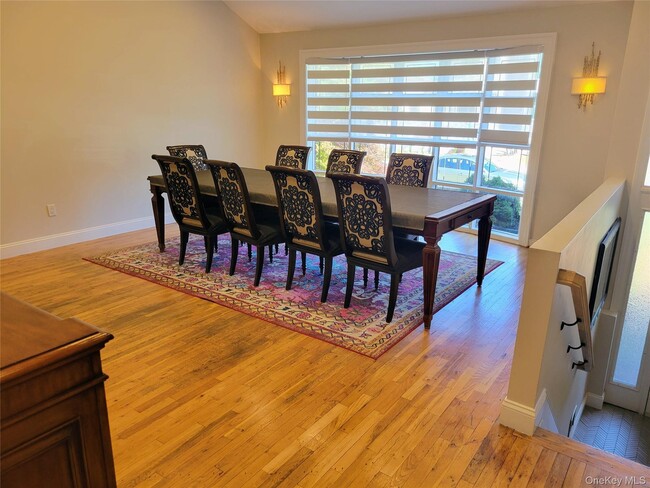 Building Photo - 650 Prescott Pl