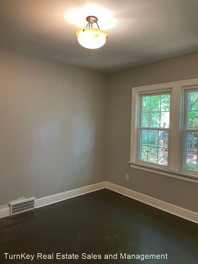 Foto del edificio - 4 br, 3 bath House - 1515 E Stanford