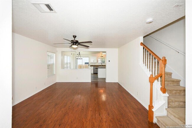 Foto del edificio - 16134 Branching Oaks