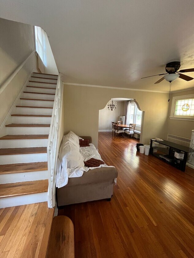 Primary Photo - 3 Bedroom Squirrel Hill Home Available Now!