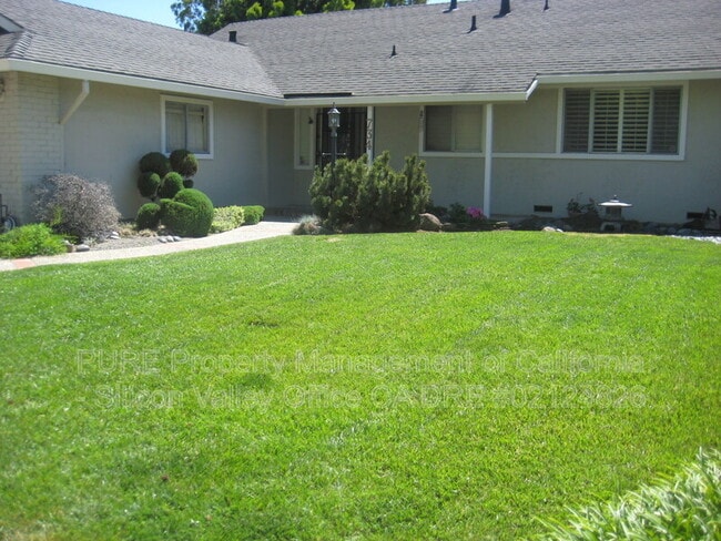 Photo - 734 Bantry Ct House
