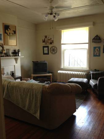 Foto del edificio - 5439 Baywood St