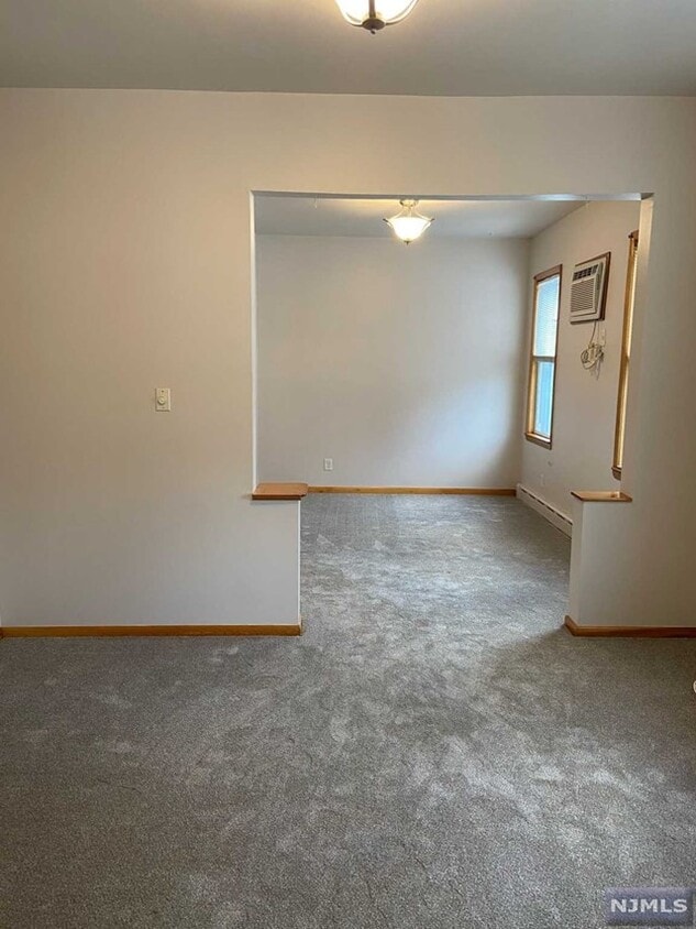 Primary Photo - 124 Grand Street, Unit 2