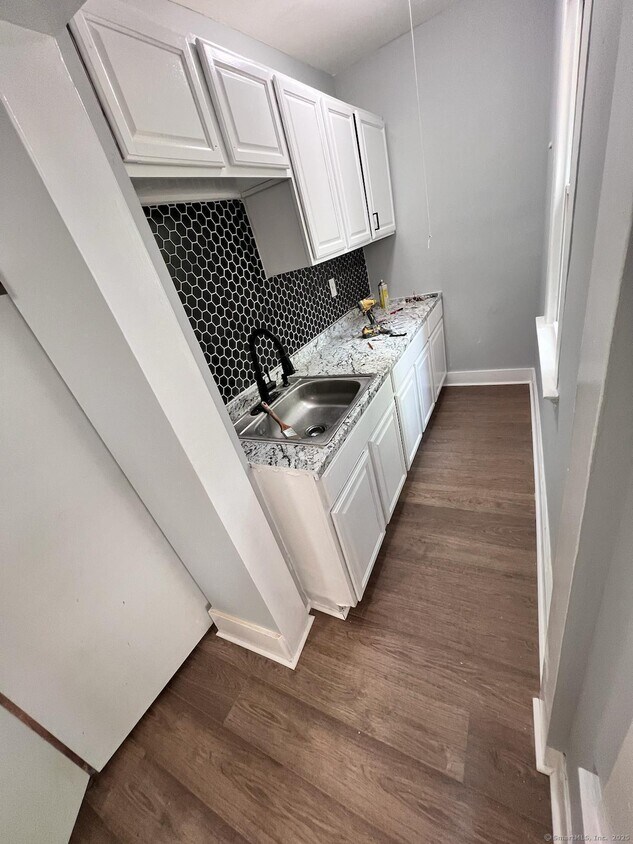 Foto principal - 375 Shelton Ave