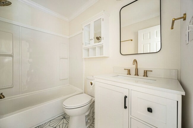 Building Photo - 1026 Gott St