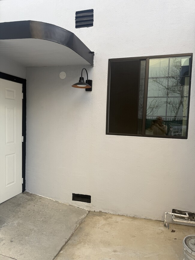 Photo - 1518 N Broadway Apartment