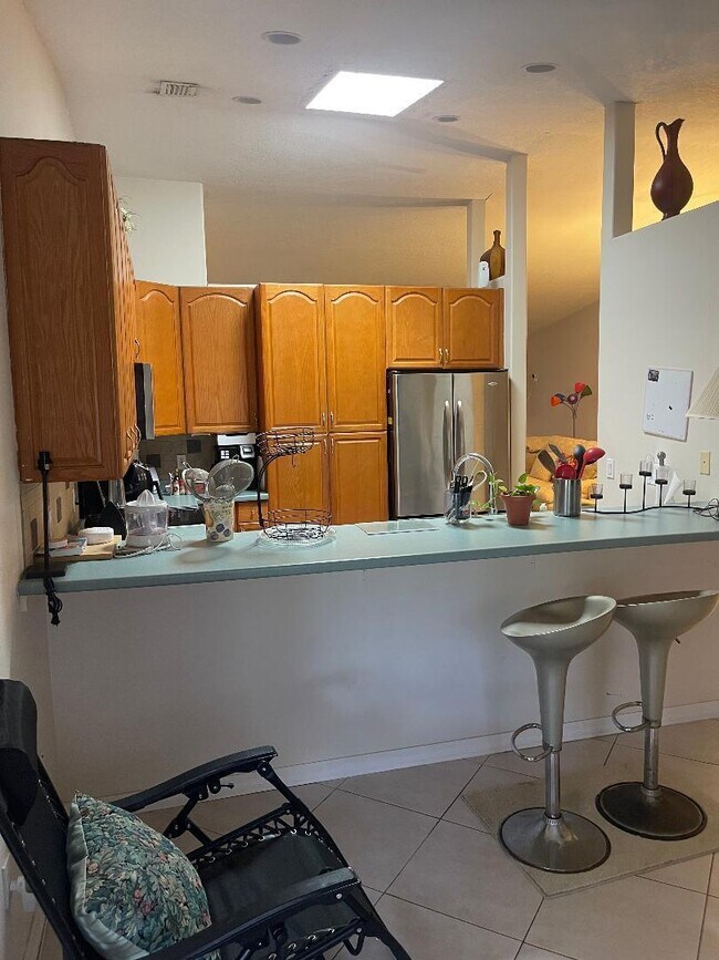 Foto del edificio - 412 SW Sansom Ln