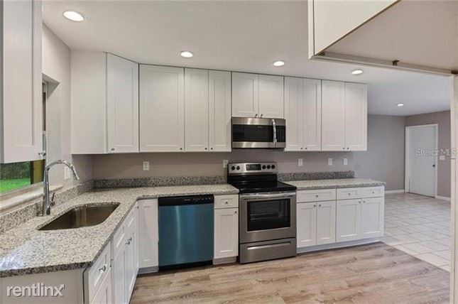 Foto del edificio - 4 br, 2 bath House - 511 Spring Oaks Blvd