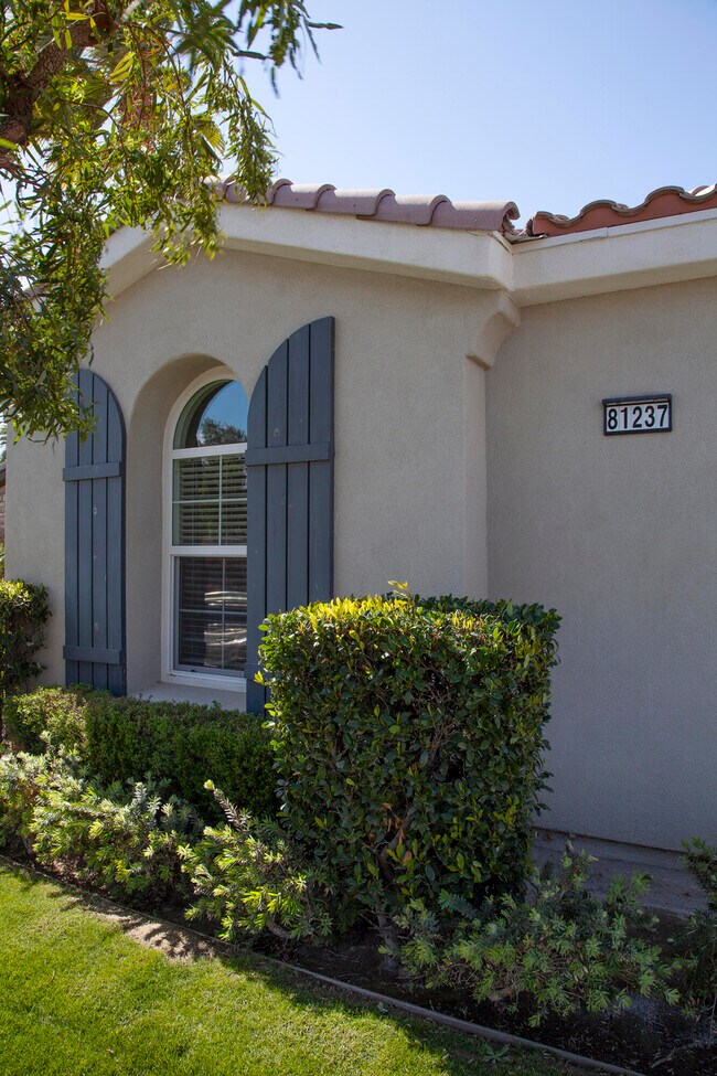 Foto del edificio - 81237 Red Rock Rd