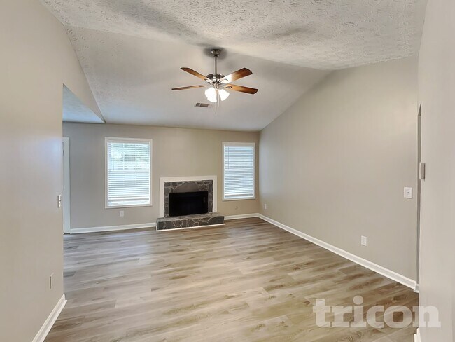 Foto del edificio - 118 Taylor Knoll Way