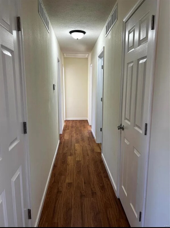 Foto del edificio - 26899 Stephanie Ln