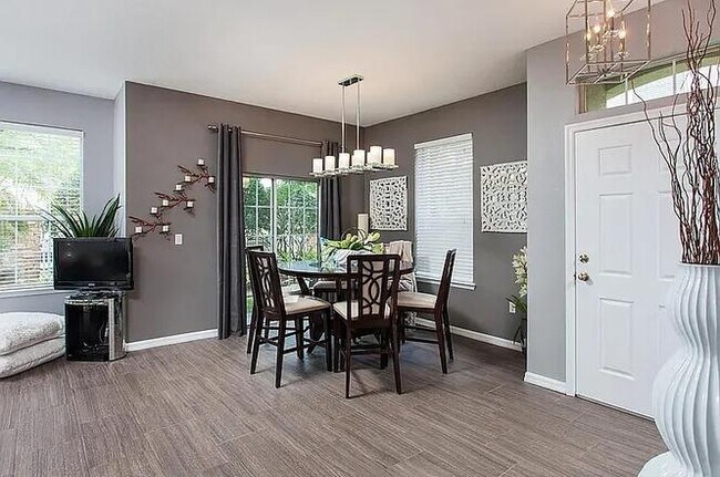 Building Photo - 555 52nd Ave N