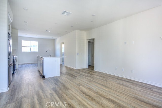 Foto del edificio - 11454 Artesia Blvd