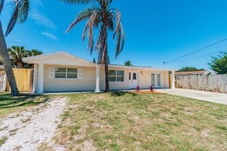 Building Photo - 8839 Chilton Dr
