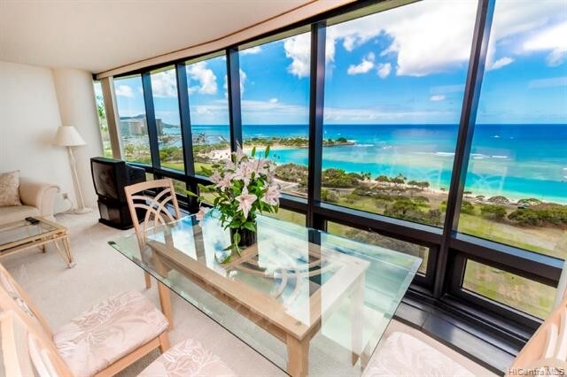 Foto del edificio - 1330 Ala Moana Blvd