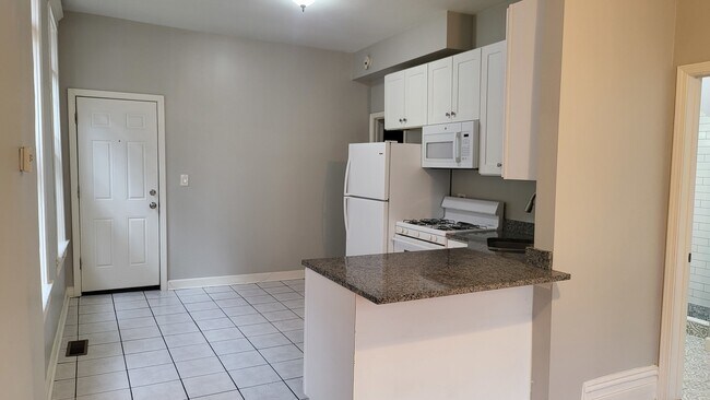 Foto del edificio - 1025 W Cullerton St
