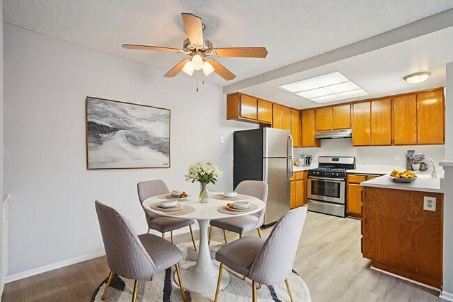 Building Photo - Hensley at Corona Pointe