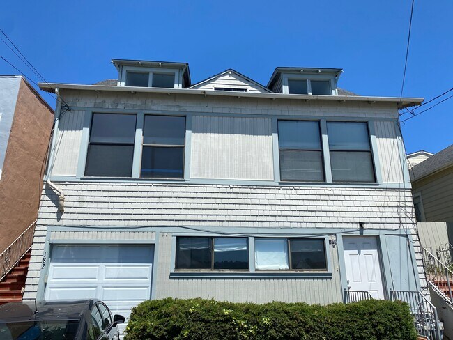 Building Photo - 178 Montana St