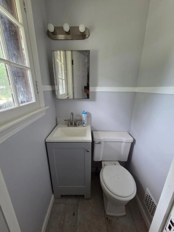 Building Photo - 2061 Staunton Rd