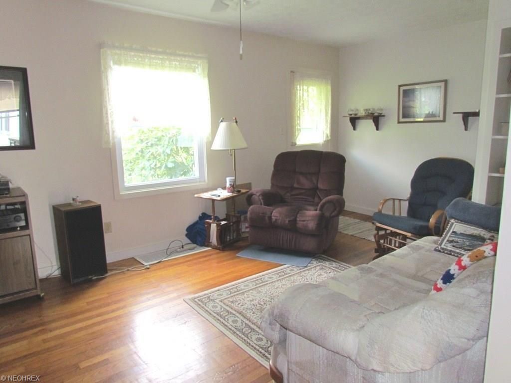 14004 E Center St, Burton, OH 44021 House Rental in Burton, OH