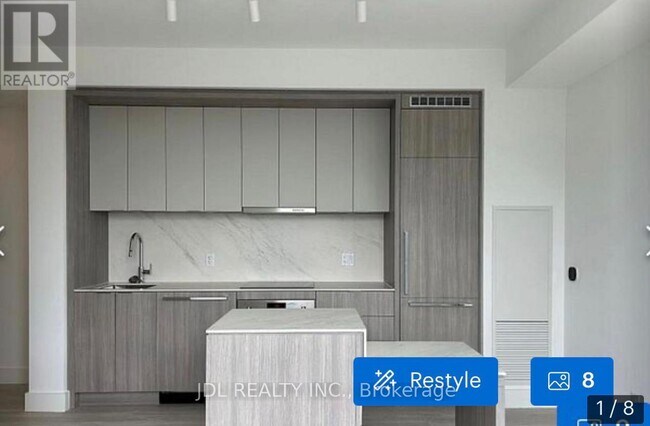 Building Photo - 6 Greenbriar Rd